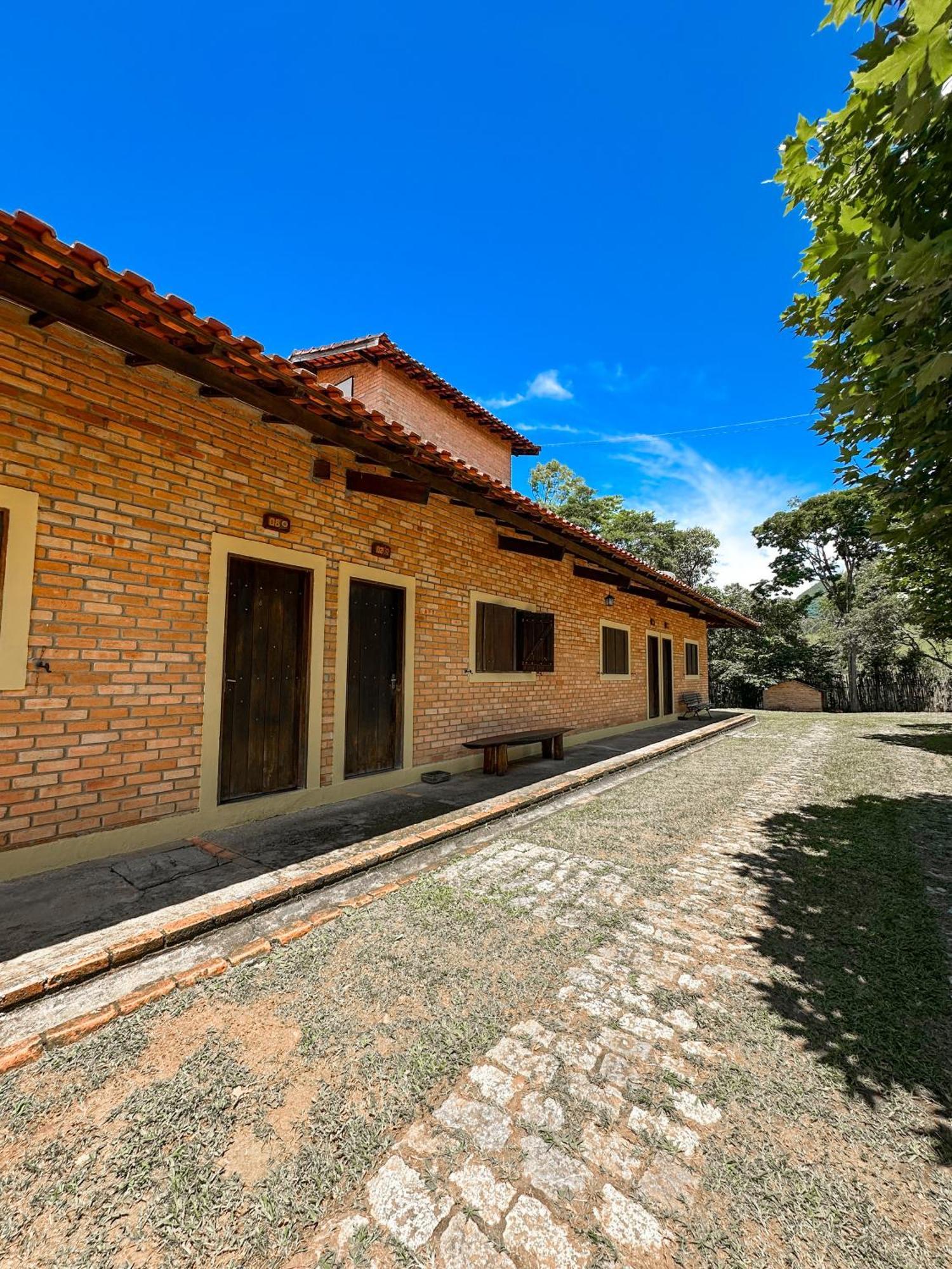 Pousada E Restaurante Casarao Passa Quatro Kültér fotó